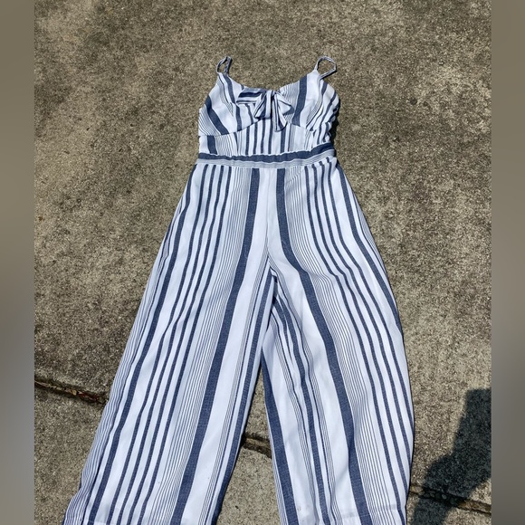 TJ Maxx Romper Blue and White Striped sz M - Picture 1 of 4